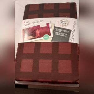RED &BROWN CHECKERED QUEEN QUILT COVER SET, 225 THREAD COUNT, BRAND NEW